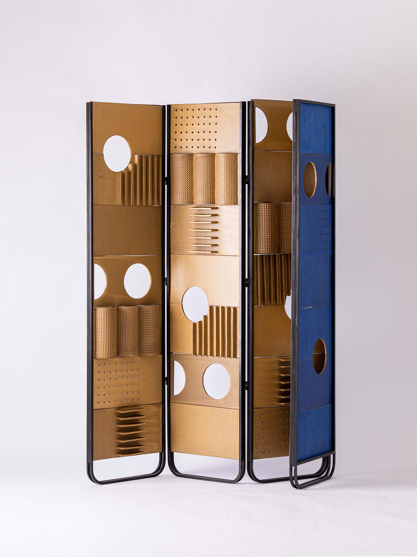 Tall Cassette Folding Screen