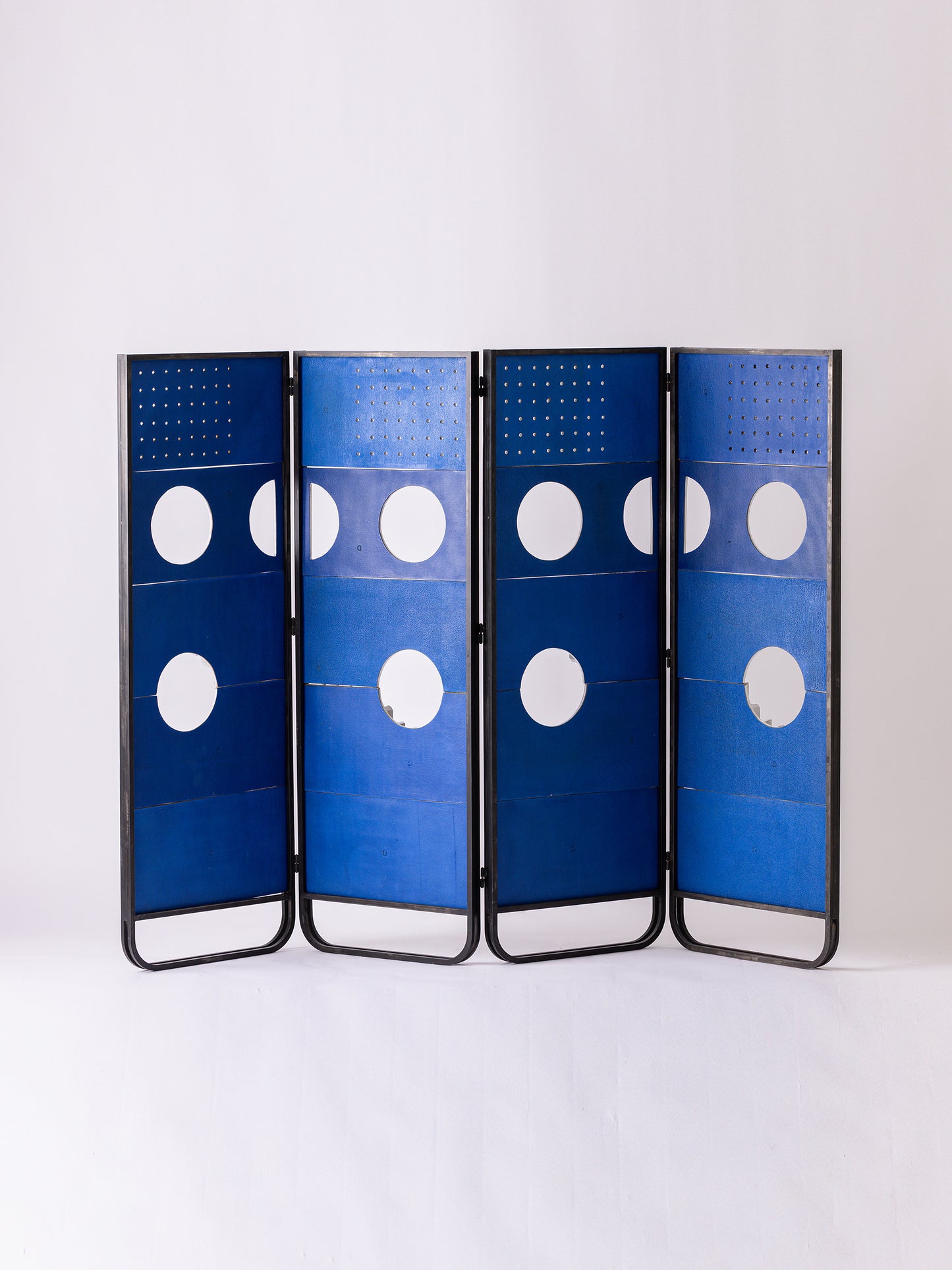 Short Cassette Folding Screen