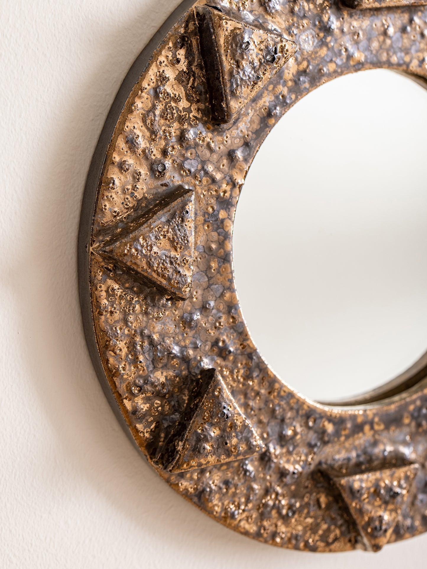 Perles Mirror
