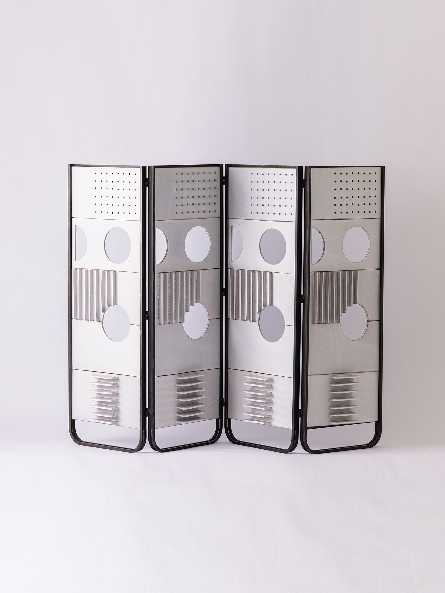 Short Cassette Folding Screen