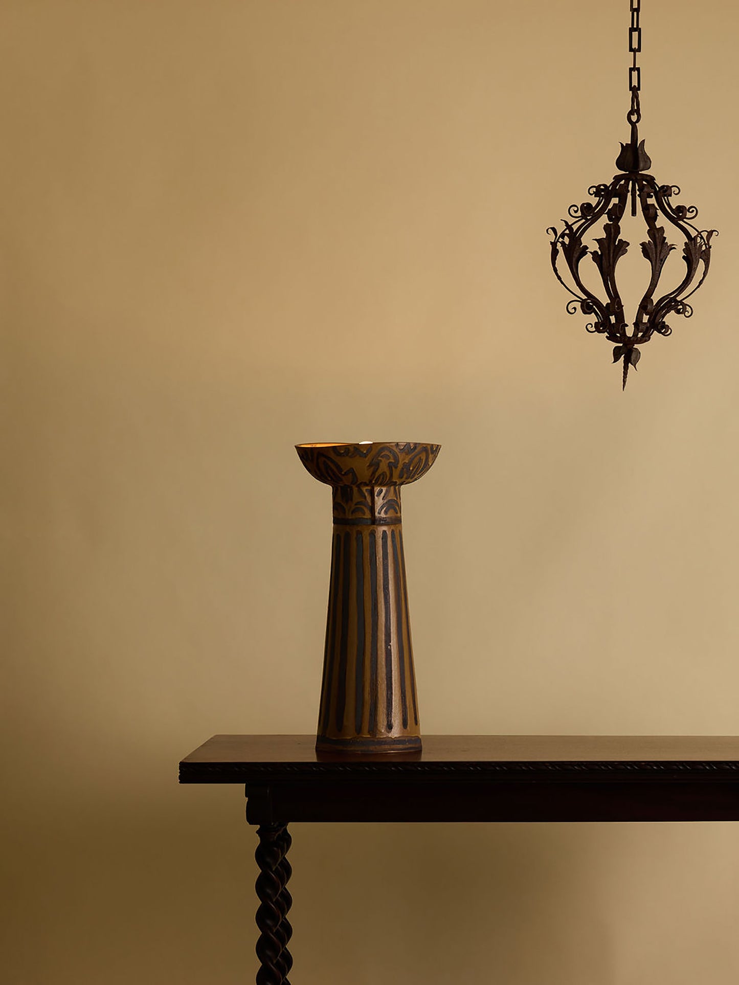 Colonna Table Lamp