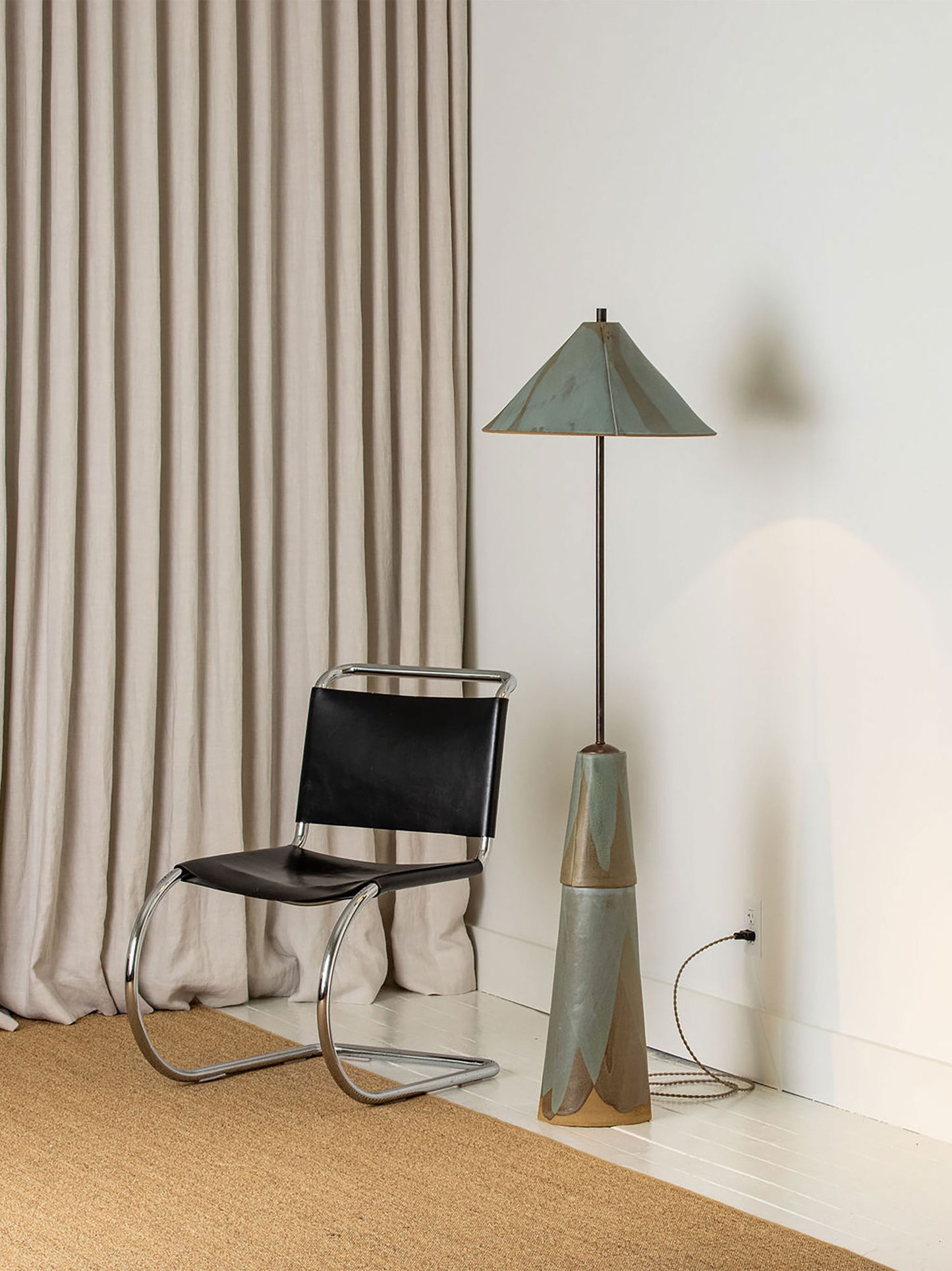 Mooring Floor Lamp with Ceramic Shade